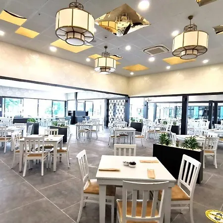 Grand Seker 4* Side