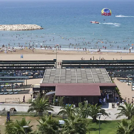 Üdülőközpont Grand Seker 4*