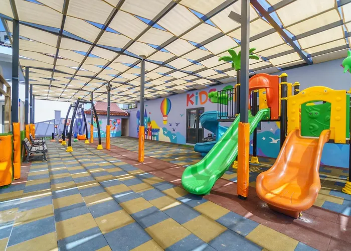 Grand Seker Готель