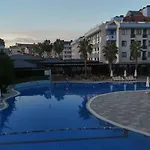 Grand Seker Hotel